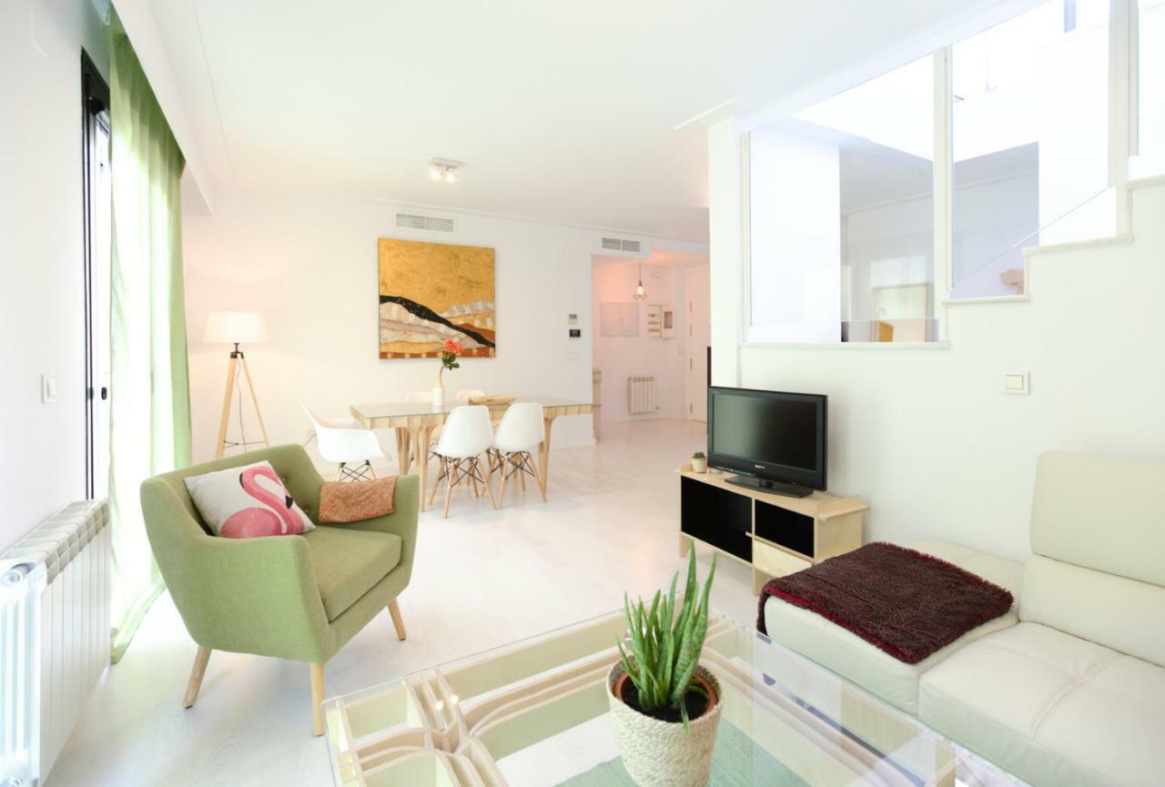 Apartamento De Diseno Con Jacuzzi Privado Granada Bagian luar foto