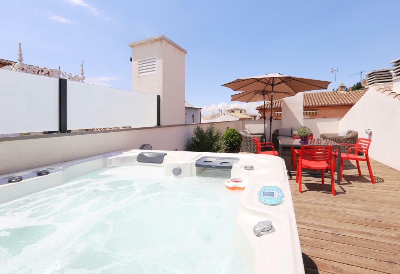 Apartamento De Diseno Con Jacuzzi Privado Granada Bagian luar foto