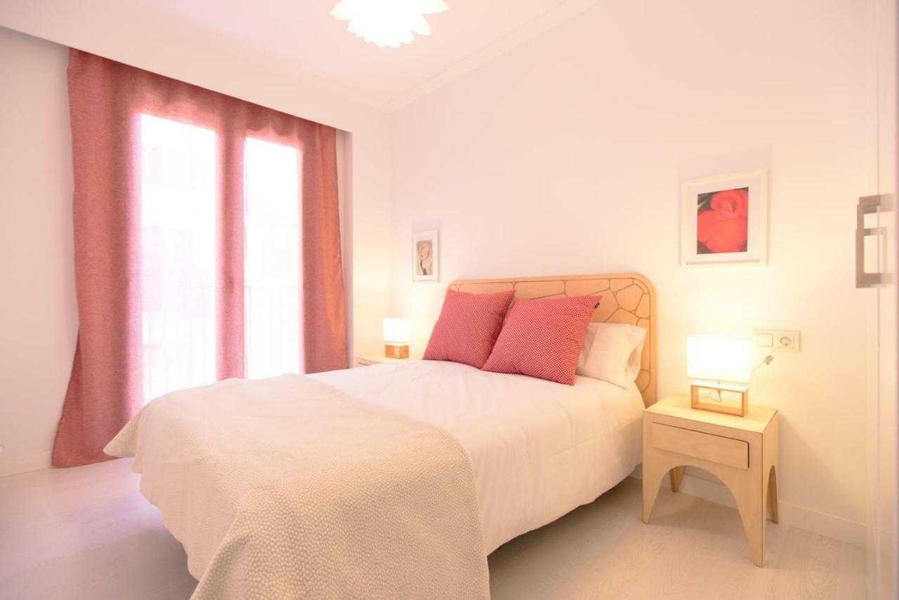 Apartamento De Diseno Con Jacuzzi Privado Granada Bagian luar foto