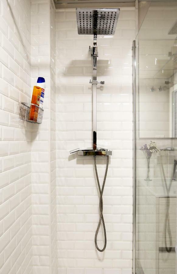 Apartamento De Diseno Con Jacuzzi Privado Granada Bagian luar foto